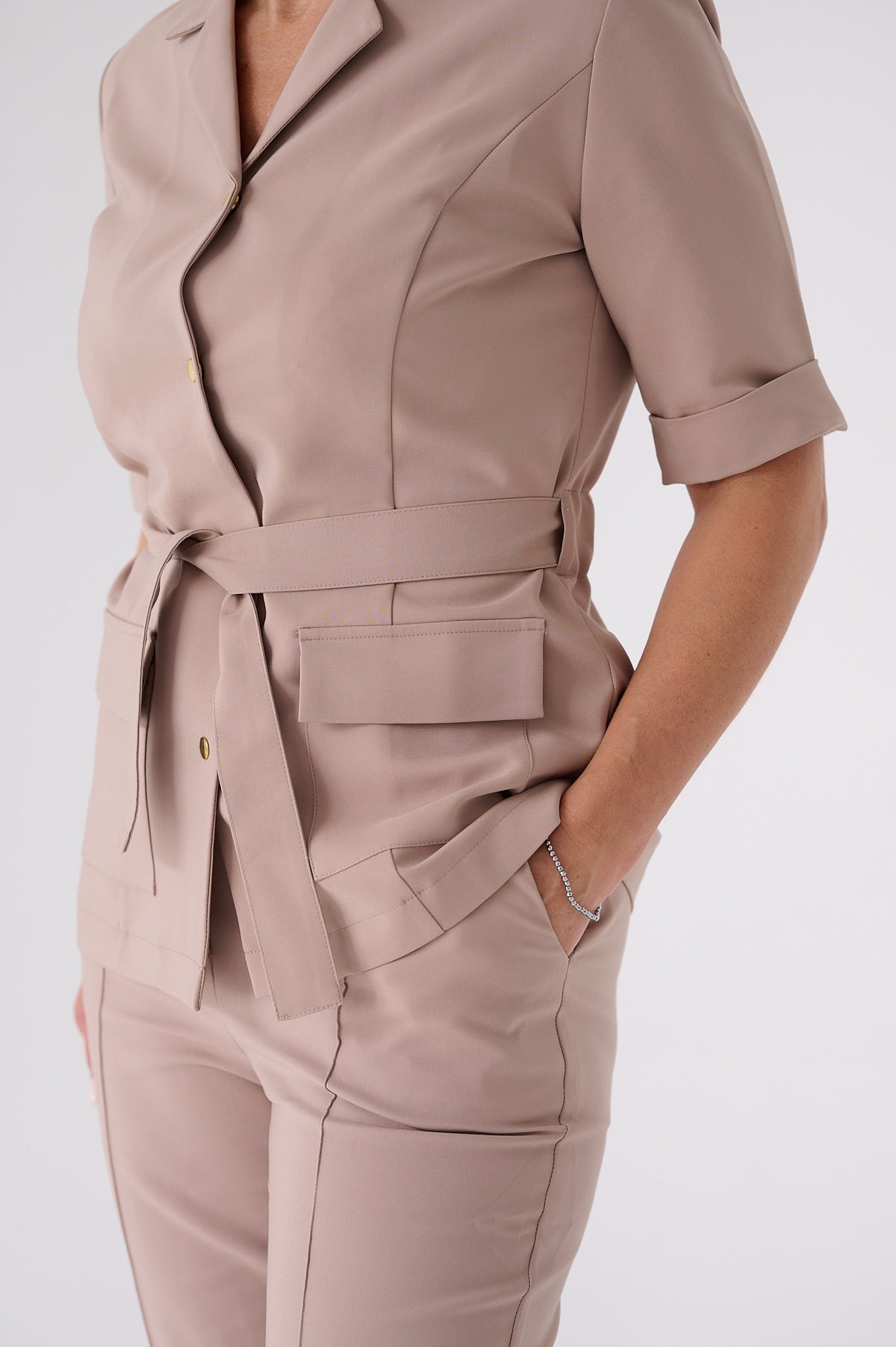 COSMETOLOGICAL GOWN "NIKA"