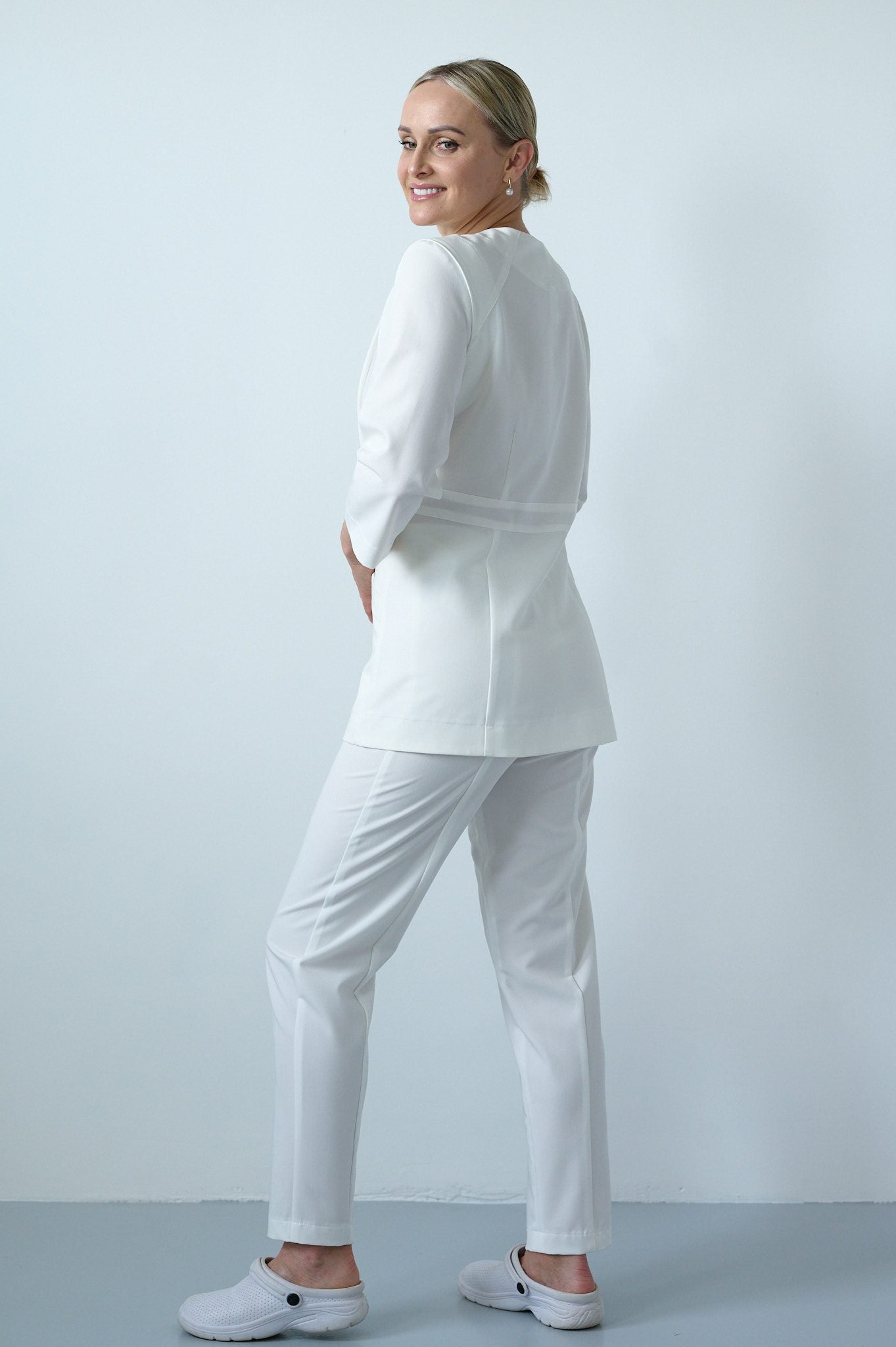 WHITE LONG - SLEEVED BUTTON UP ROBE AND PANTS SET