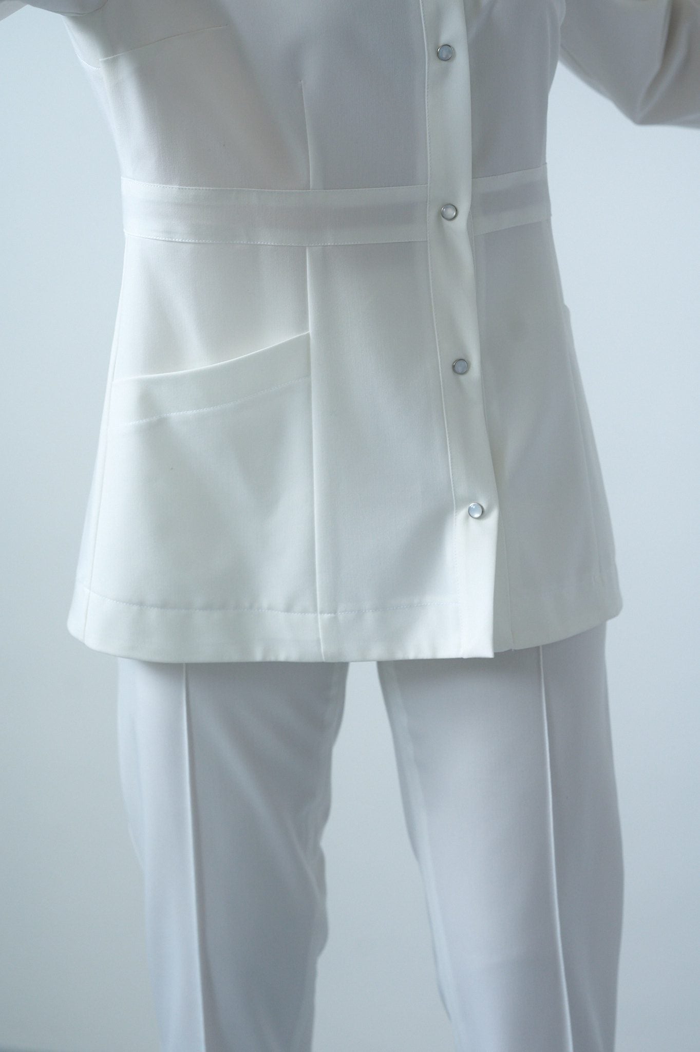 WHITE LONG - SLEEVED BUTTON UP ROBE AND PANTS SET